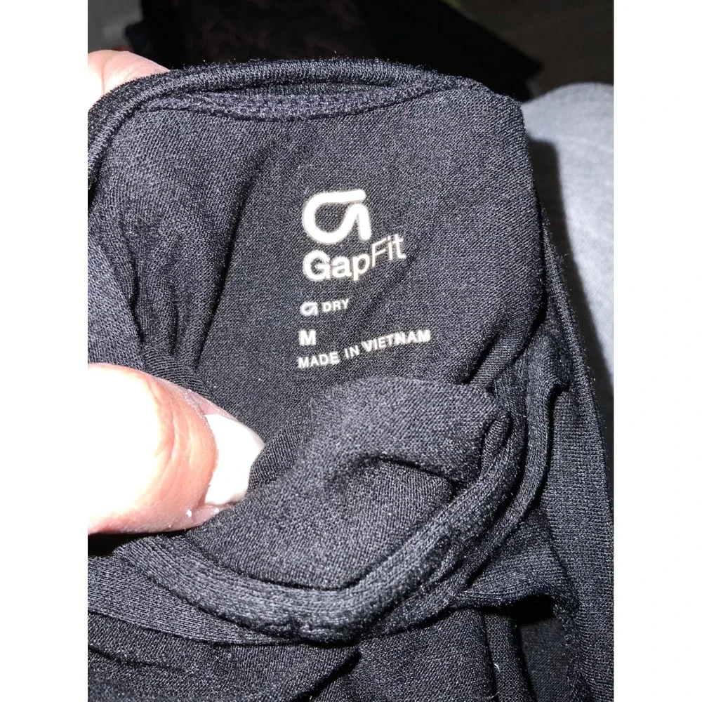 GapFit Kids Girls Black G-Dry Long Sleeve Strappy Lattice Back Active Top Size M